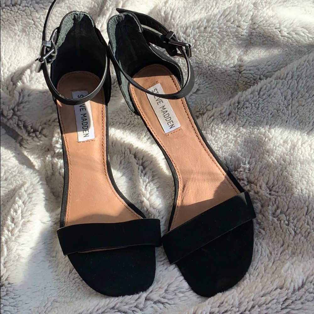 STEVE MADDEN Black Suede Ankle Strap Heels